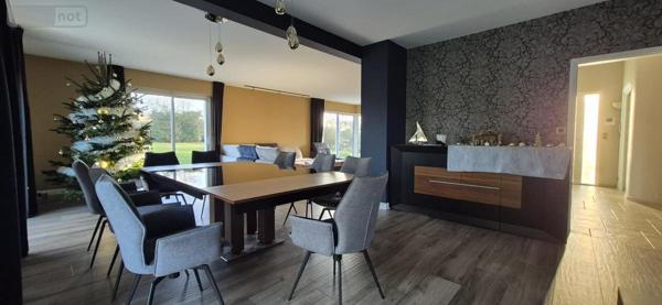 Maison à vendre à Vannes dans le Morbihan (56000), ref : 56013-850   
Est