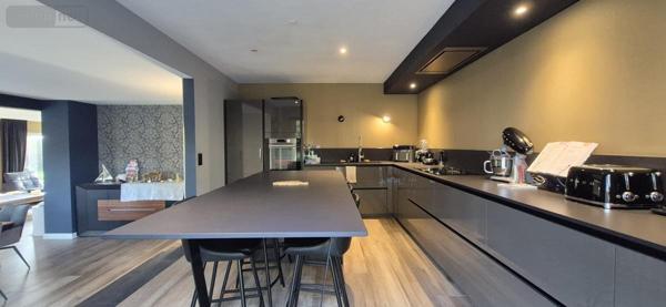 Maison à vendre à Vannes dans le Morbihan (56000), ref : 56013-850   
Est