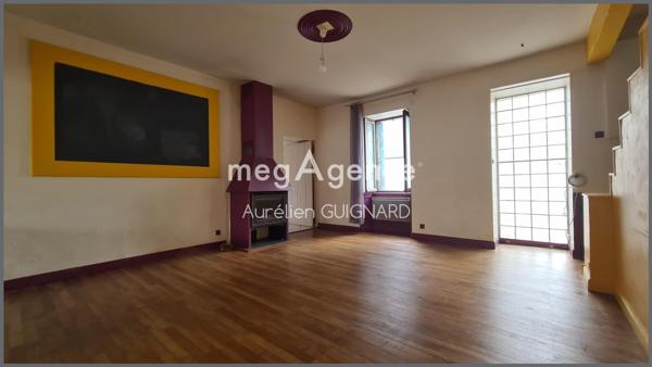 Maison à BRESSUIRE, 79300 - 7 pièces 127m²