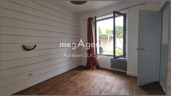 Maison à BRESSUIRE, 79300 - 7 pièces 127m²