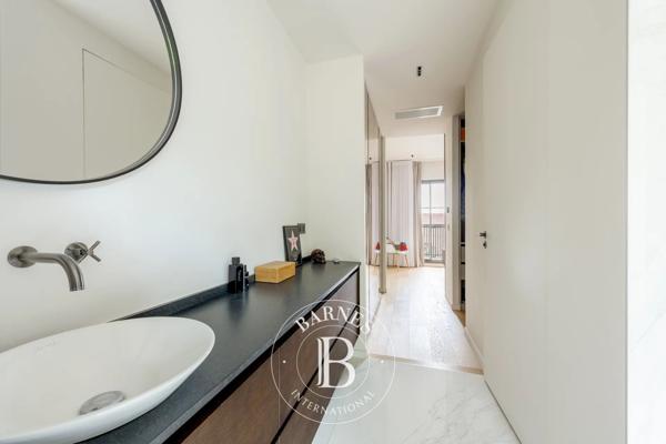 Noisy-le-Grand, Maison 5 Chambres -  311 m² à vendre