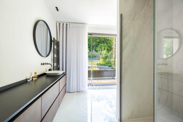 Noisy-le-Grand, Maison 5 Chambres -  311 m² à vendre