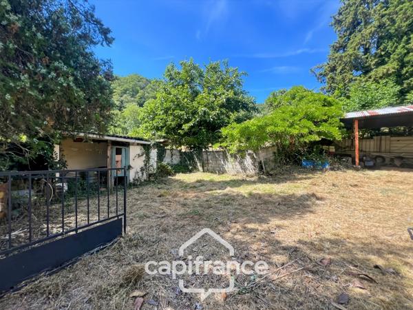 Maison d'environ 120 m2 avec plus de 2,2 hectares de terrain et un potentiel d'agrandissement exceptionnel – Saint-Jean-de-Muzols