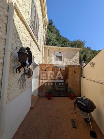 A VENDRE - A REYNES Maison en pierres et poutres  apparentes + Jardin