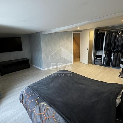 A VENDRE - A REYNES Maison en pierres et poutres  apparentes + Jardin