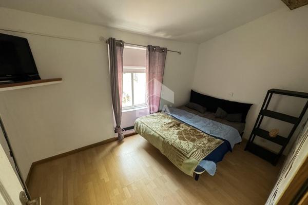 A VENDRE - A REYNES Maison en pierres et poutres  apparentes + Jardin
