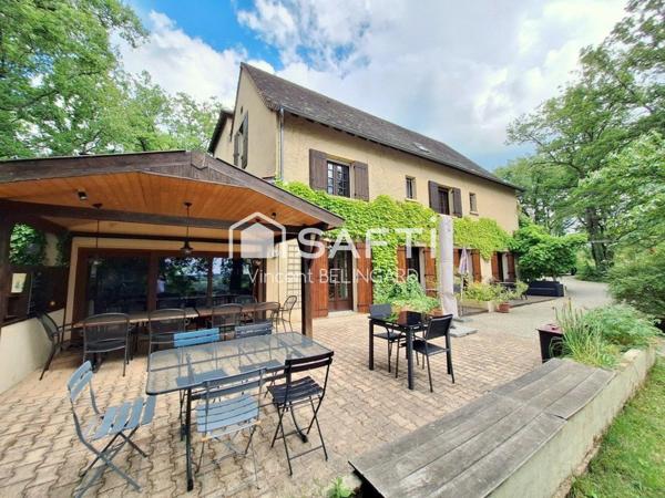 Chambres d'Hôtes 14 pièces avec piscine et dépendances