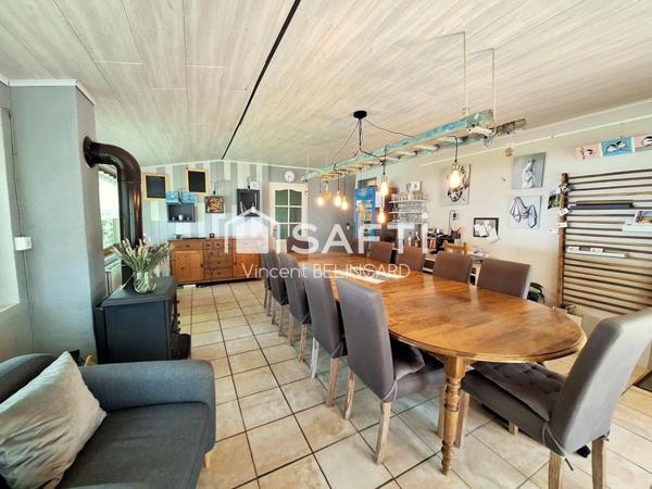 Chambres d'Hôtes 14 pièces avec piscine et dépendances