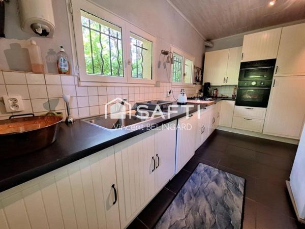 Chambres d'Hôtes 14 pièces avec piscine et dépendances