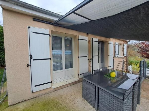 Maison à vendre à Saint-Flour dans le Cantal (15100), ref : 044/1245
