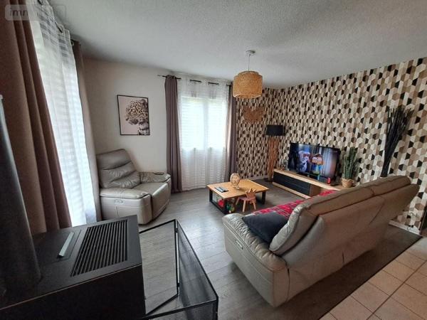 Maison à vendre à Saint-Flour dans le Cantal (15100), ref : 044/1245