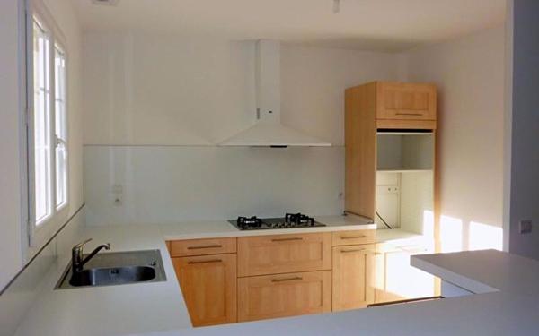 Maison à louer    4 pièces •  Forcalqueiret