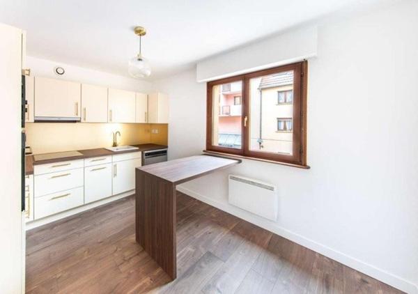 Appartement avec parking, état impeccable très belle finition !