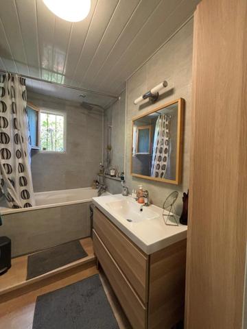 villa de plain pied avec joli jardin