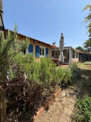 villa de plain pied avec joli jardin