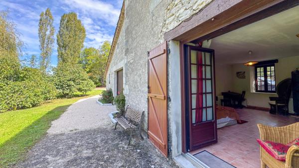 Maison à vendre à Montcuq-en-Quercy-Blanc (46800) - Lot