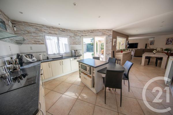 Maison à vendre  7 pièces - 178,60 m2 ST AUBIN DE MEDOC - 33