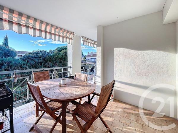 Appartement F4 à vendre  4 pièces - 82 m2 ST LAURENT DU VAR - 06