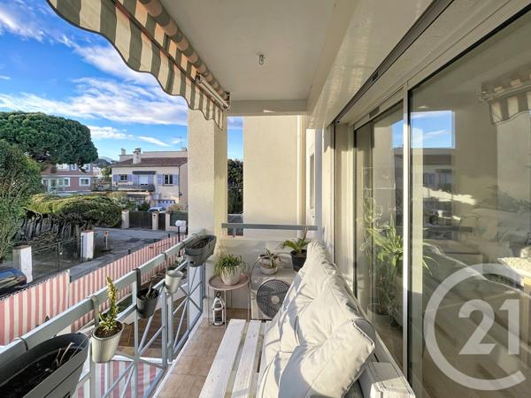 Appartement F4 à vendre  4 pièces - 82 m2 ST LAURENT DU VAR - 06