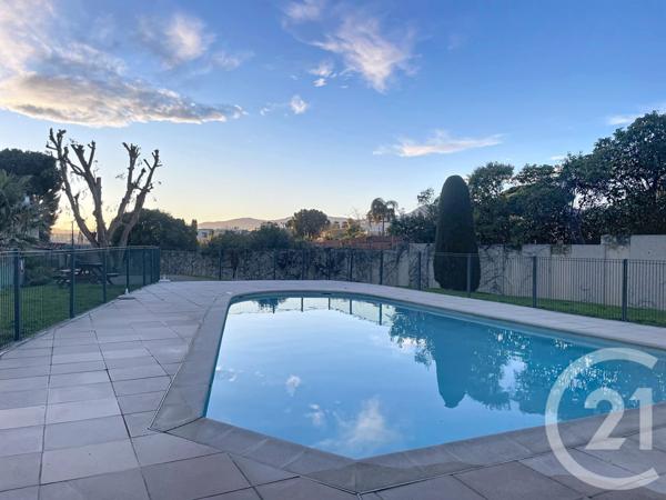 Appartement F4 à vendre  4 pièces - 82 m2 ST LAURENT DU VAR - 06