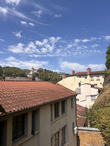 Appartement
         2 pièces
        - 55 m² Exclusivité 197 000 € *