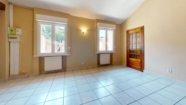 Appartement
         2 pièces
        - 55 m² Exclusivité 197 000 € *