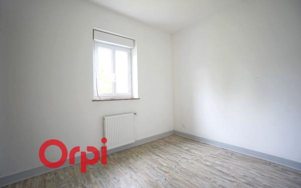 Maison à louer    4 pièces •  Saint-Aubin-le-Guichard