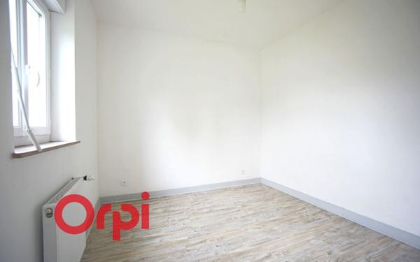 Maison à louer    4 pièces •  Saint-Aubin-le-Guichard