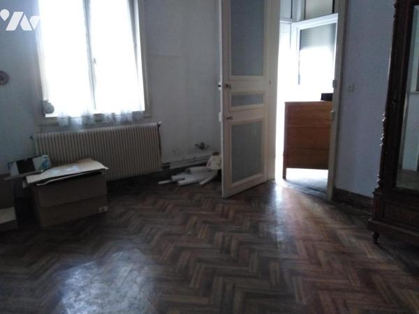 A VENDRE : ANZIN MAISON DE VILLE DOUBLE DISTRIBUTION 