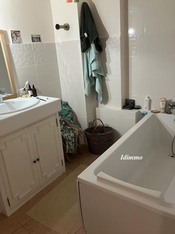 Paris 20ième, M° Nation-Maraîchers, T2 traversant et lumineux au 7ième étage, vue dégagée  Paris (75020)