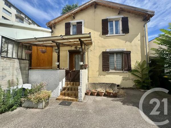 Maison à vendre  3 pièces - 79 m 2   VILLEURBANNE  - 69