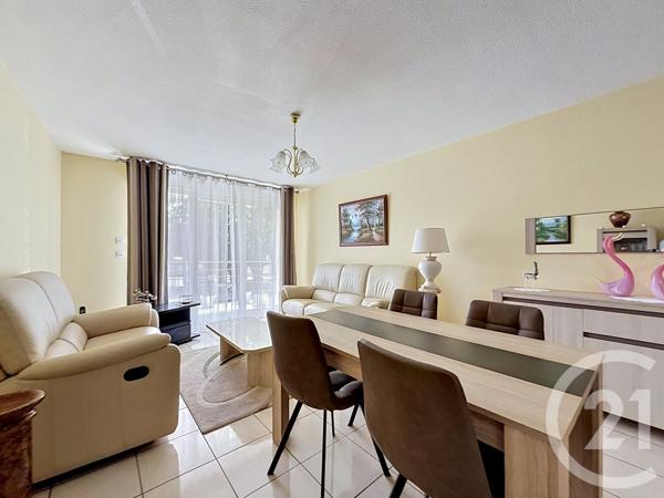 Appartement F3 à vendre  3 pièces - 65,45 m 2   ARCACHON  - 33