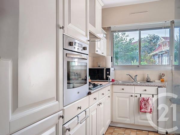 Appartement F3 à vendre  3 pièces - 65,45 m 2   ARCACHON  - 33