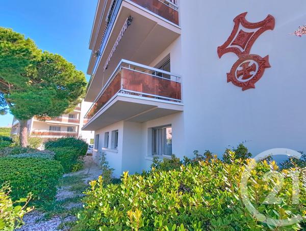 Appartement F3 à vendre  3 pièces - 65,45 m 2   ARCACHON  - 33