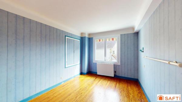 Maison 137m2, 5 pièces, 4 chambres, garage et jardinet