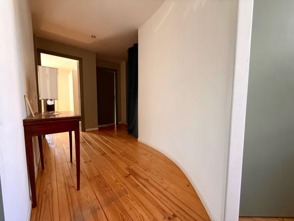 Lodève (34700) EN EXCLUSIVITE Appartement d’exception moderne de 215 m² sur tout le dernier étage 5 Chambres