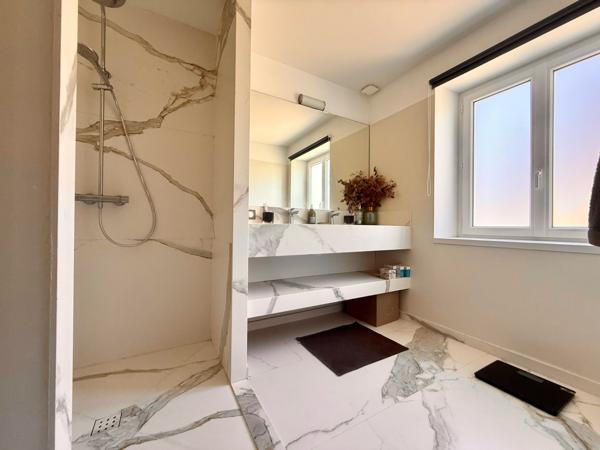 Lodève (34700) EN EXCLUSIVITE Appartement d’exception moderne de 215 m² sur tout le dernier étage 5 Chambres
