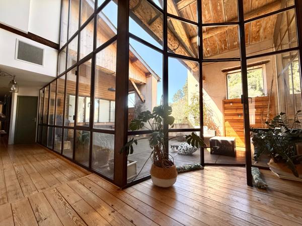Lodève (34700) EN EXCLUSIVITE Appartement d’exception moderne de 215 m² sur tout le dernier étage 5 Chambres