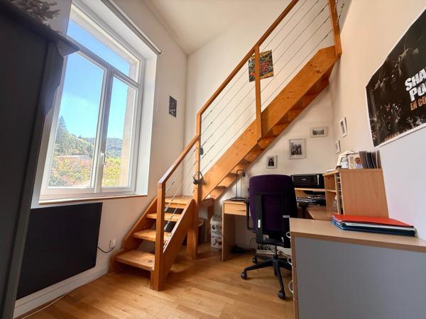 Lodève (34700) EN EXCLUSIVITE Appartement d’exception moderne de 215 m² sur tout le dernier étage 5 Chambres