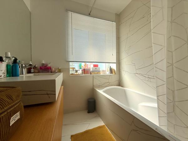 Lodève (34700) EN EXCLUSIVITE Appartement d’exception moderne de 215 m² sur tout le dernier étage 5 Chambres