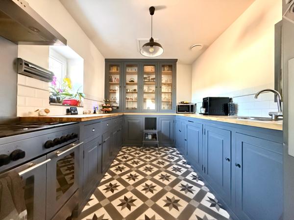 Lodève (34700) EN EXCLUSIVITE Appartement d’exception moderne de 215 m² sur tout le dernier étage 5 Chambres