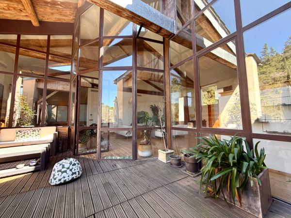 Lodève (34700) EN EXCLUSIVITE Appartement d’exception moderne de 215 m² sur tout le dernier étage 5 Chambres