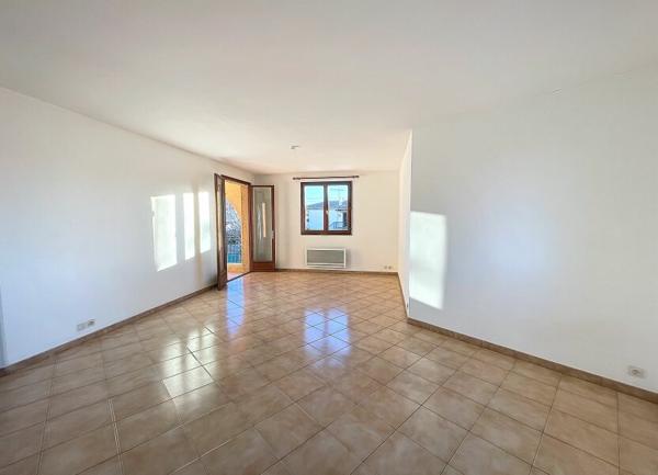 Appartement à louer    1 pièce •  Saint-Raphaël