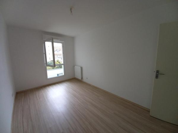 Appartement · Location Decines Charpieu (69150) 3 pièces · 68m²
