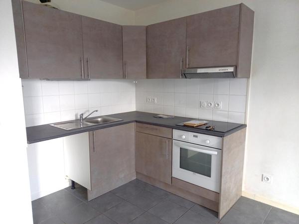 Appartement · Location Decines Charpieu (69150) 3 pièces · 68m²