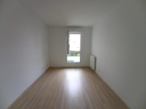Appartement · Location Decines Charpieu (69150) 3 pièces · 68m²