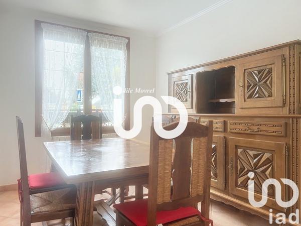 Maison traditionnelle 7 pièces de 140 m² à Le Plessis-Bouchard (95130)