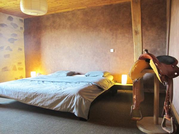 PROPRIETE EQUESTRE AVEC MAISON D’HABITATION ET 3 GITES INDEPENDANTS SUR 32 HA