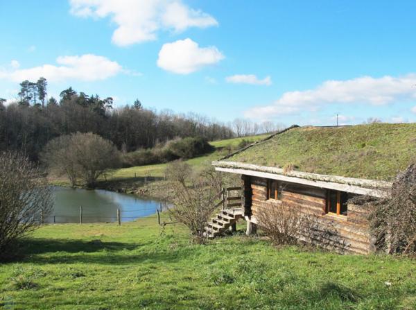 PROPRIETE EQUESTRE AVEC MAISON D’HABITATION ET 3 GITES INDEPENDANTS SUR 32 HA