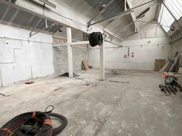 LOFT de 237m2 Brut, Garage, Patio à Réaliser